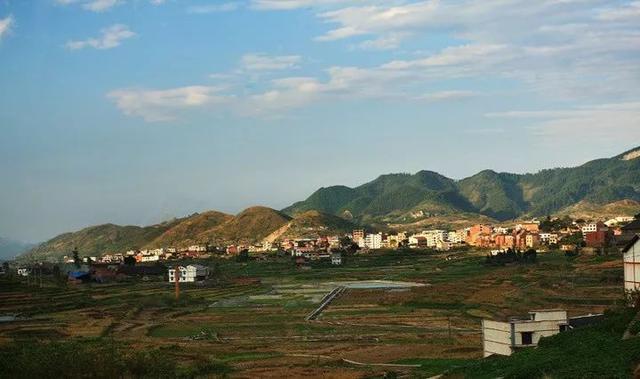 亲戚农村花大价钱建了套别墅，听完施工过程感觉亏大了