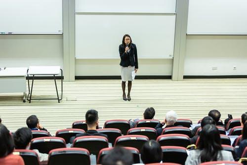房产经纪人如何打开上升空间？搏学大考给出解决方案