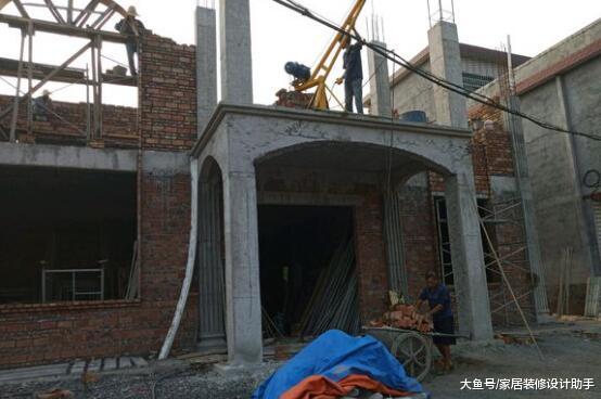 40万建又快又好的两层半小别墅，完工后邻居们都前来讨教省钱经验
