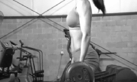 拒绝啤酒肚！这5个健身力量训练，让你变得更强成型男