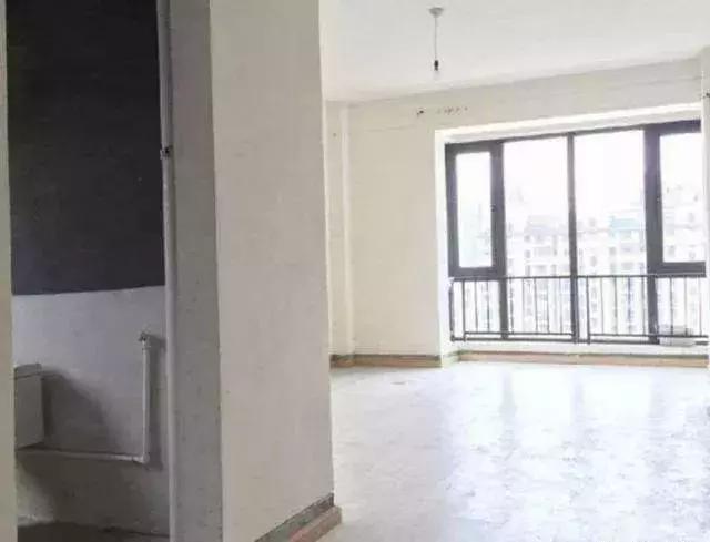 买房是选毛坯房还是精装房？花钱买错再懊悔？听听内行人怎么说