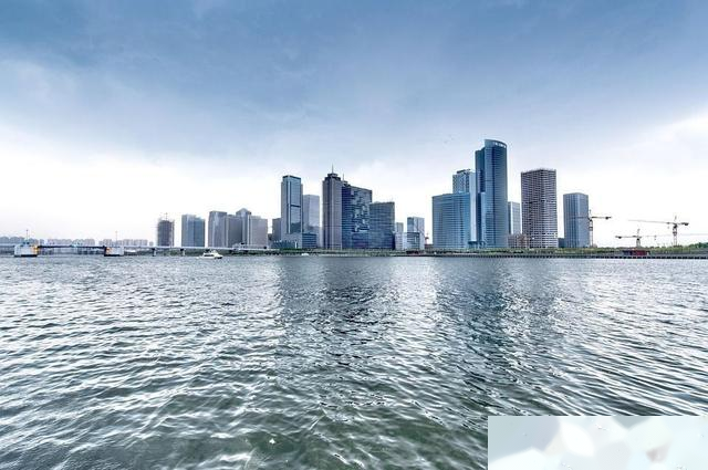 无锡，长沙和青岛，不比经济，就比旅游，谁更强？