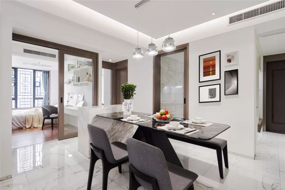 100㎡现代宜家，简洁空间+活泼软装，让空间充满舒适感