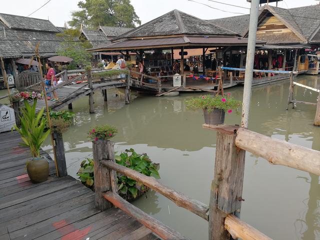 专家建议未来10年很多房子推倒重建, 房子永远处在短缺状态