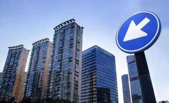 房价一路下跌，最痛的是他们，这些都是铁证！