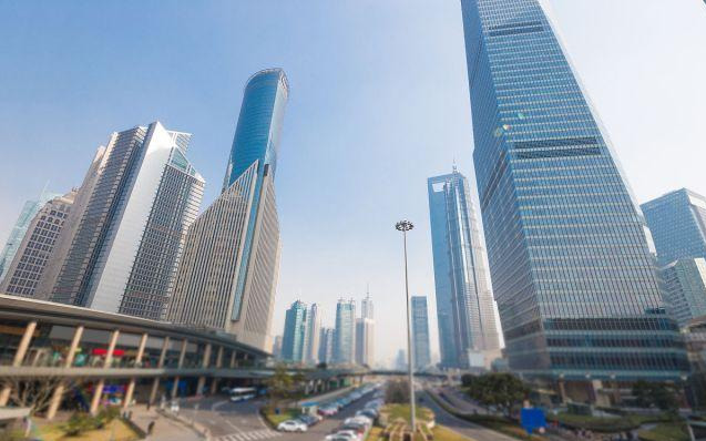 现在买房，是“占便宜”还是“吃闷亏”？经济学家“14字”说破！