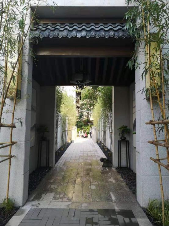 ＂捂地＂5年之久！海珠千万住宅南向景观却是低矮＂老破小＂