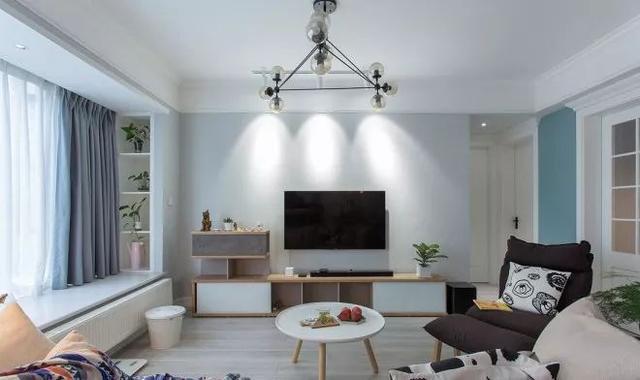 臥室設計飄窗，夫妻倆搶著睡，這個120㎡婚房太棒了！