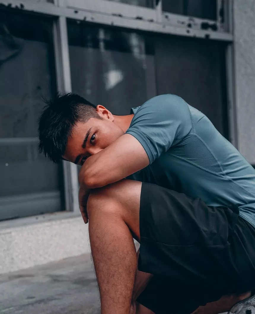 胸体育小哥の湿身写真！据说还是个肌肉