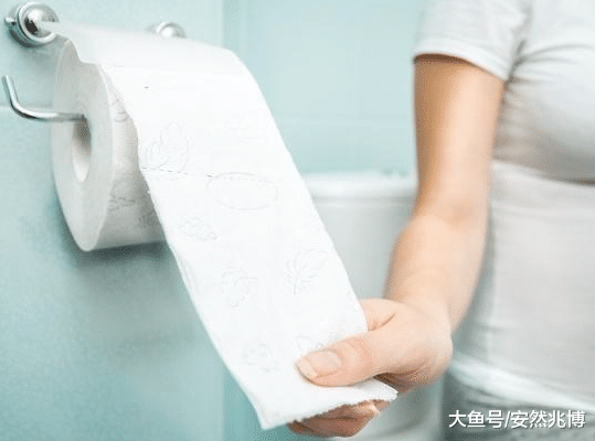 女人“小便”后，需要用纸巾擦吗？多数人可能搞错了，还好早知道