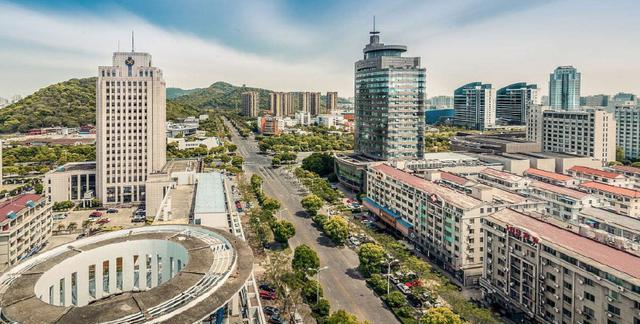 浙江仅有2个城市，有望升为特大城市，绍兴 台州的梦想破灭