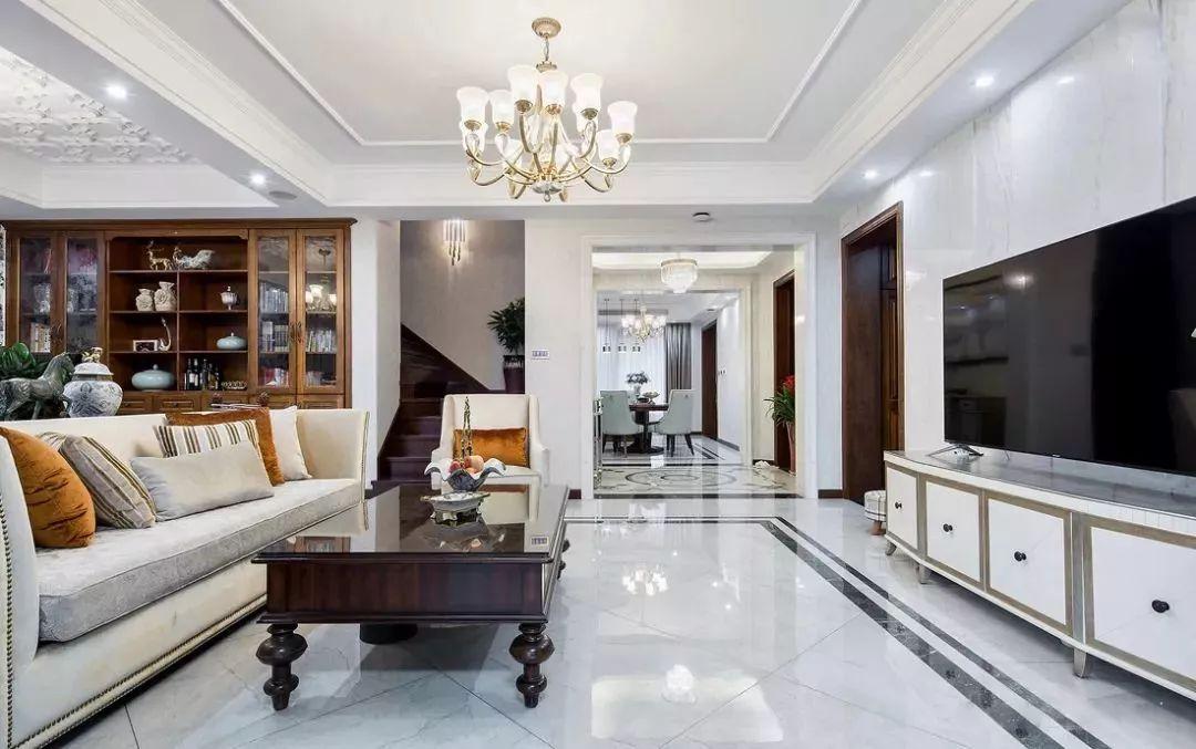 客厅铺地砖, 加圈波打线, 提升档次感!