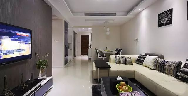 72平三居室小户型装修，实用简约而又大气的设计！