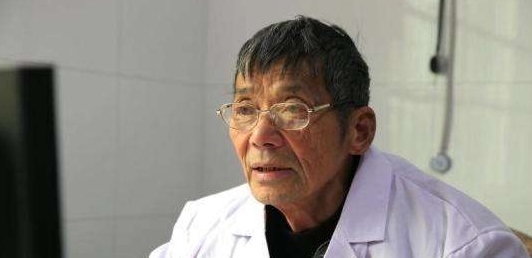 赤脚医生小声说：药店一种“独门药方”，抹一丁点，把色斑“赶尽杀绝”