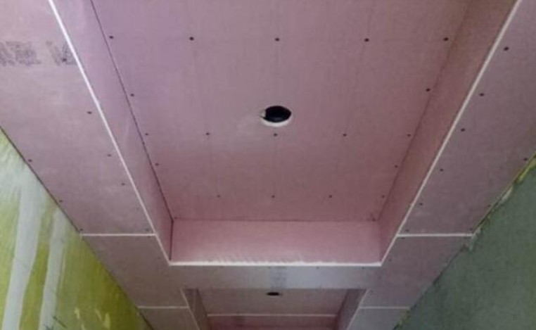 请油工来施工，没想到刚进门，他就说不用担心石膏板会开裂了