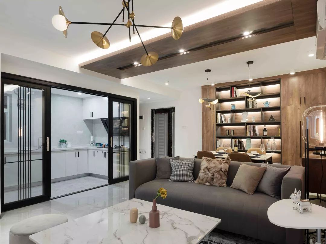 92㎡现代轻奢，旧房改造得好，生活品质有提高