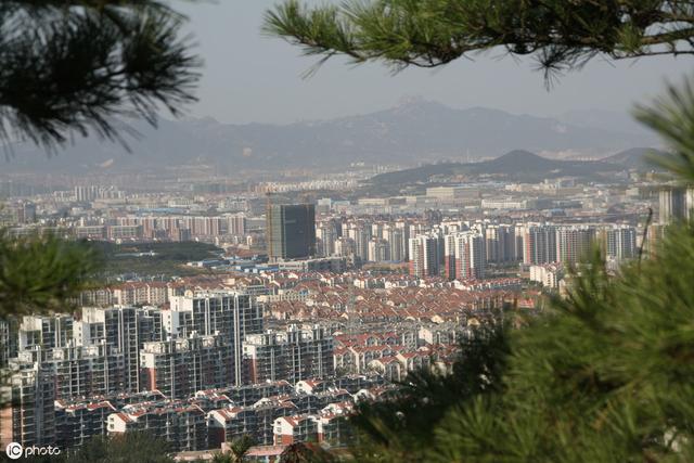 硬撑也不能“降价”曹德旺怒斥高房价：迟早亏本