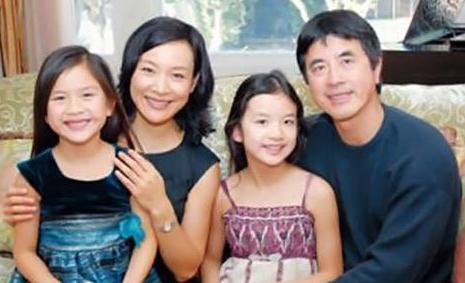 她与刘晓庆齐名，暗恋唐国强多年，姜文说她骚，因一件事成污点