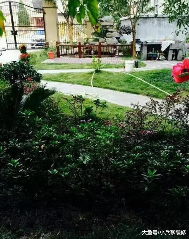 农村小伙晒96万自建房，带流水花园如千万别墅，但装修不敢恭维！
