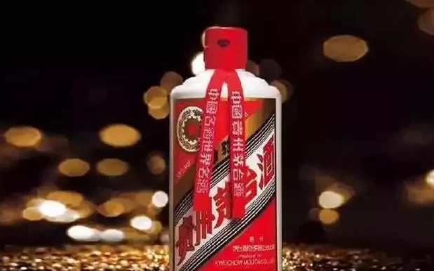 拆开一瓶2017年“飞天茅台”给你看，真酒原来是这样