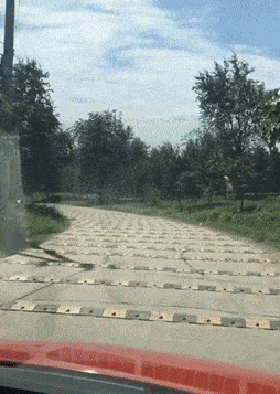 爆笑GIF：我真不是炫富，我只是想告诉你们我也有车