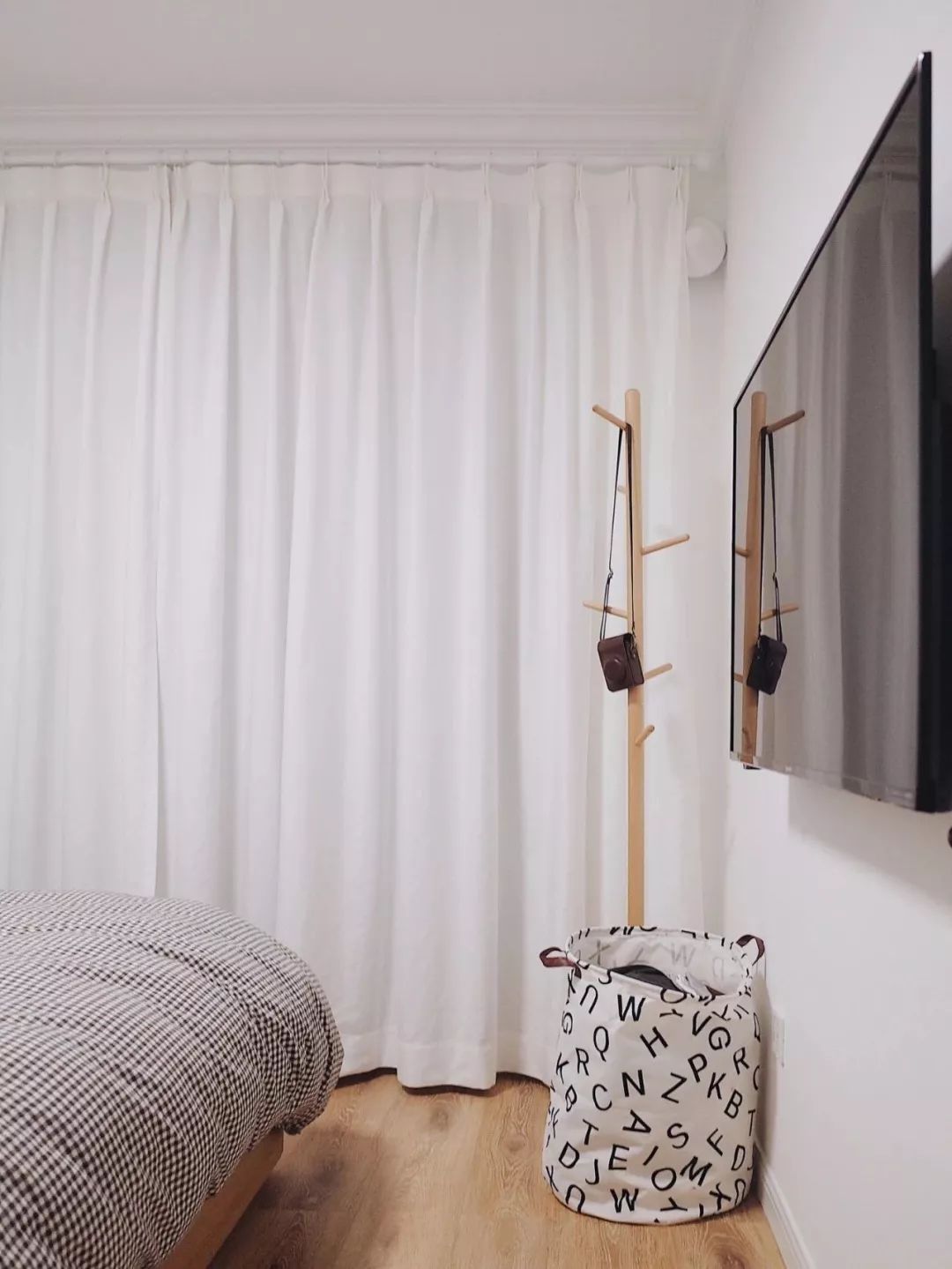 懂得摆衣帽架的人，气质一般都比较优雅！