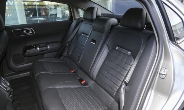 比停产还憋屈的豪车！三大件是全球顶尖，噪音近乎为零，却没人要