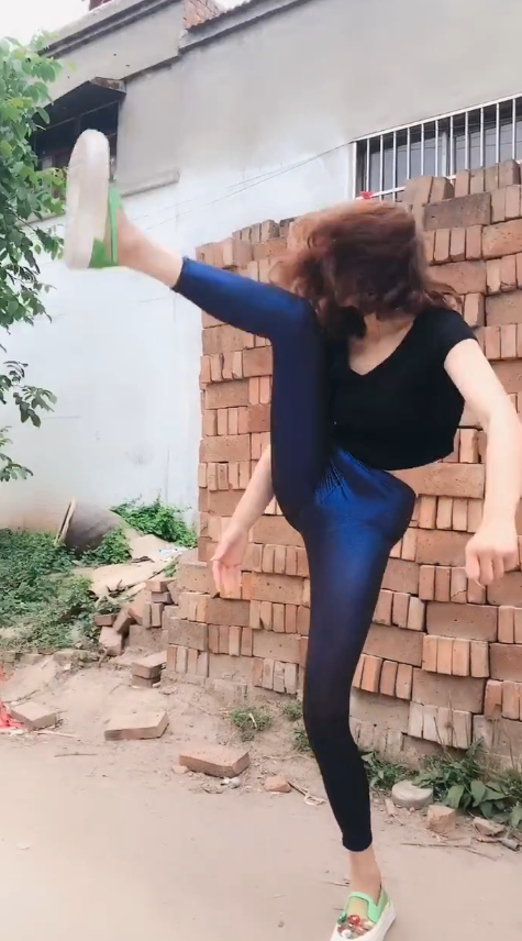 没练过就别秀，扯到就不好了！