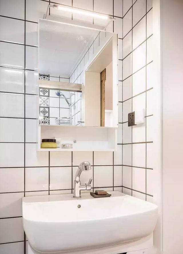 88平北欧两居室，清新自然，玄关鞋柜太赞了！