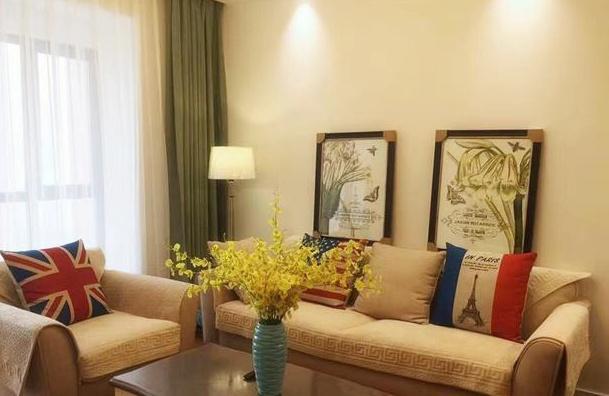 参观闺蜜20万装修的新房, 进门我就愣住了, 电视柜像墓碑, 瘆人!