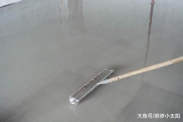 新房装修别再铺瓷砖了，聪明人流行做全屋水泥，实用又省钱