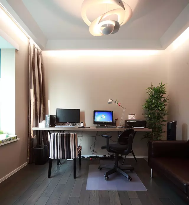 现代简约三居室的装修，酒柜竟然还能这样设计，真是厉害！