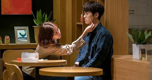 “爱一个人，就是做让对方喜欢的事”