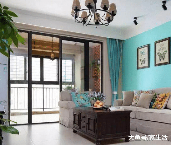 越来越多人都这样装修阳台，比装推拉门实用十倍，懊悔没早知道