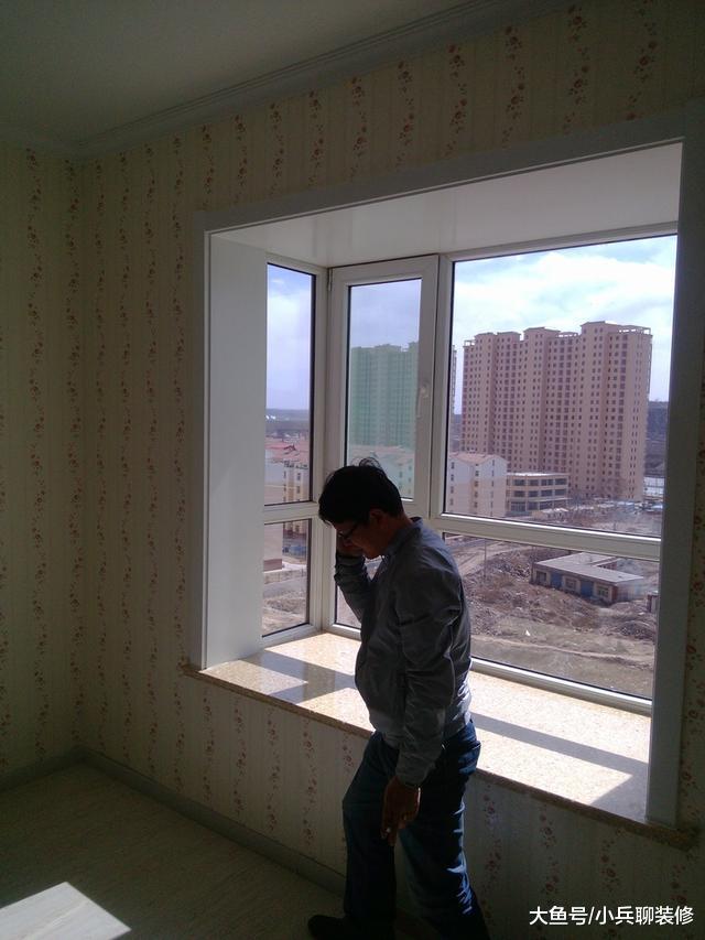 朋友新房装修中，125平花了20多万，一看电视墙我差点笑岔气了