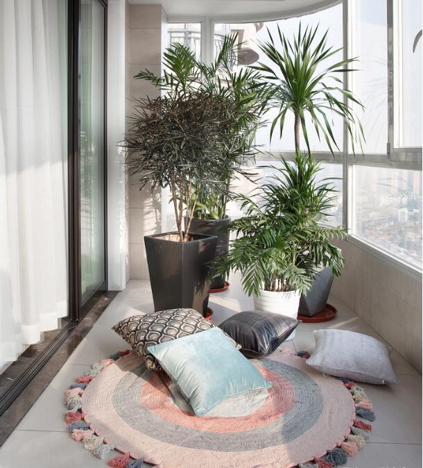 阳台空间别浪费了，这样设计漂亮又实用，还能多出一间房