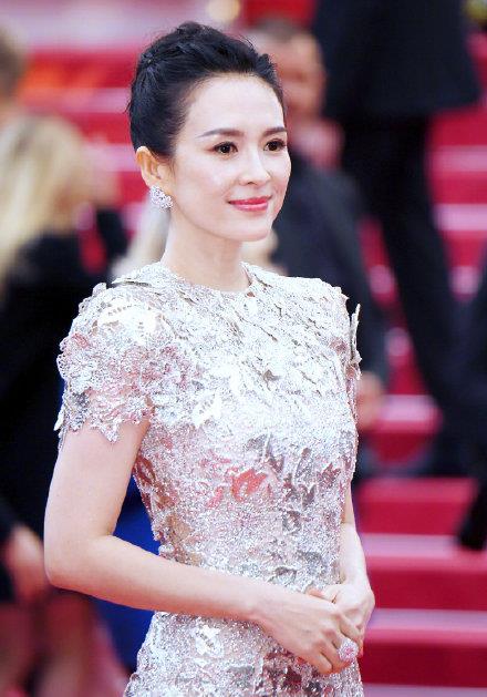 戛纳争艳，巩俐章子怡有气质，何穗秀好身材，气质女人分外吸睛