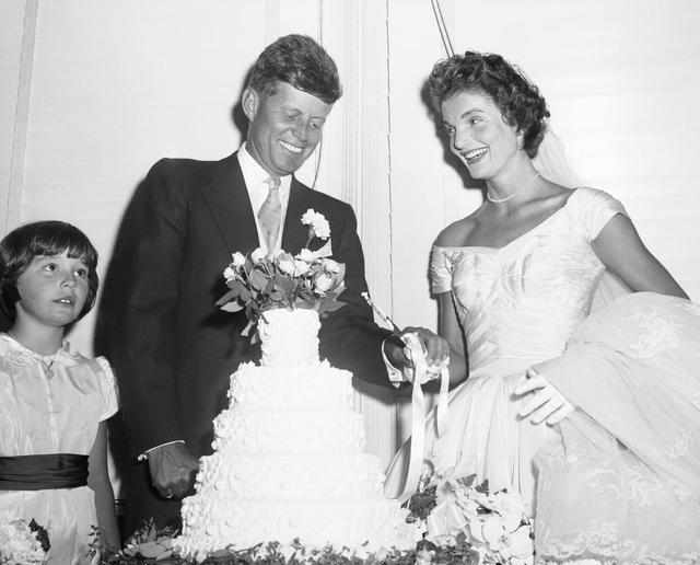 杰基·肯尼迪和約翰·f·肯尼迪1953年的婚禮的故事會讓你著迷