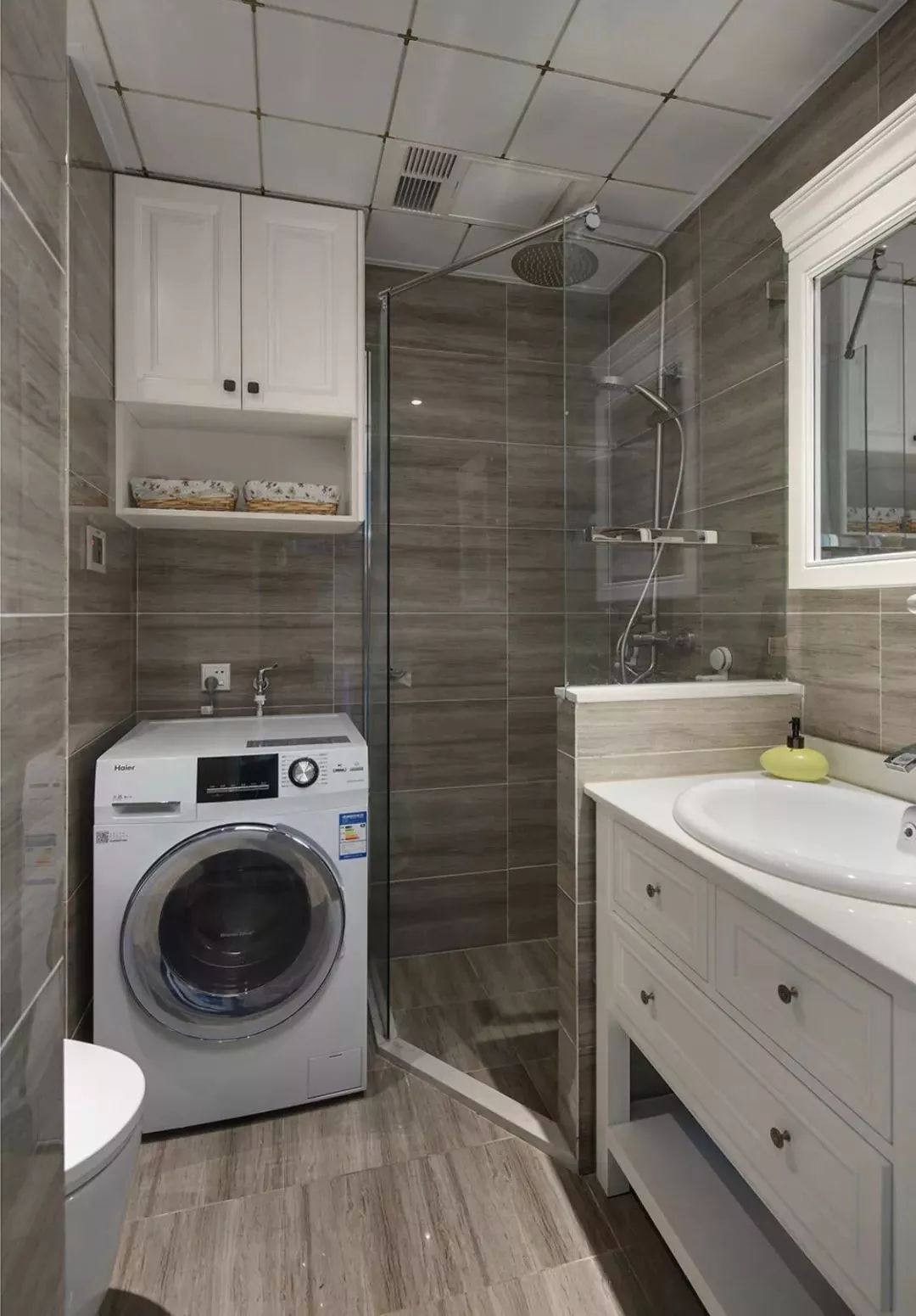 日本主妇的洗衣区收纳方法，超实用没有浪费一点空间！