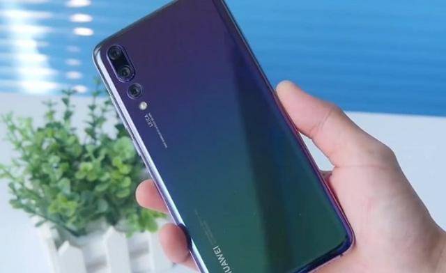 手机＂不急卖＂，3月即将发布2款手机，网友：十分期待！