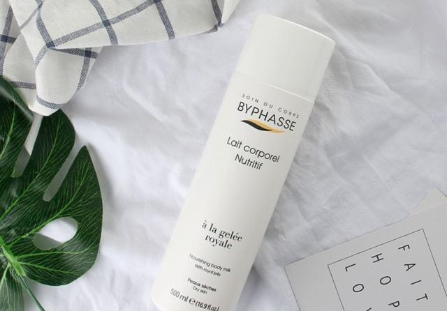 世界销量第一的身体乳, 不愧是黑色素收割机, 网友: 一个月白十度