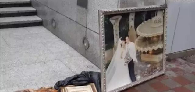 陈亚男|\张家辉关咏荷“婚变”:你不折腾男人,男人就会来折腾你\