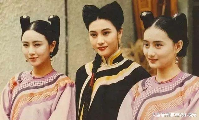 一度暴瘦到36公斤、性向成谜，现在脸也变得认不出来了？