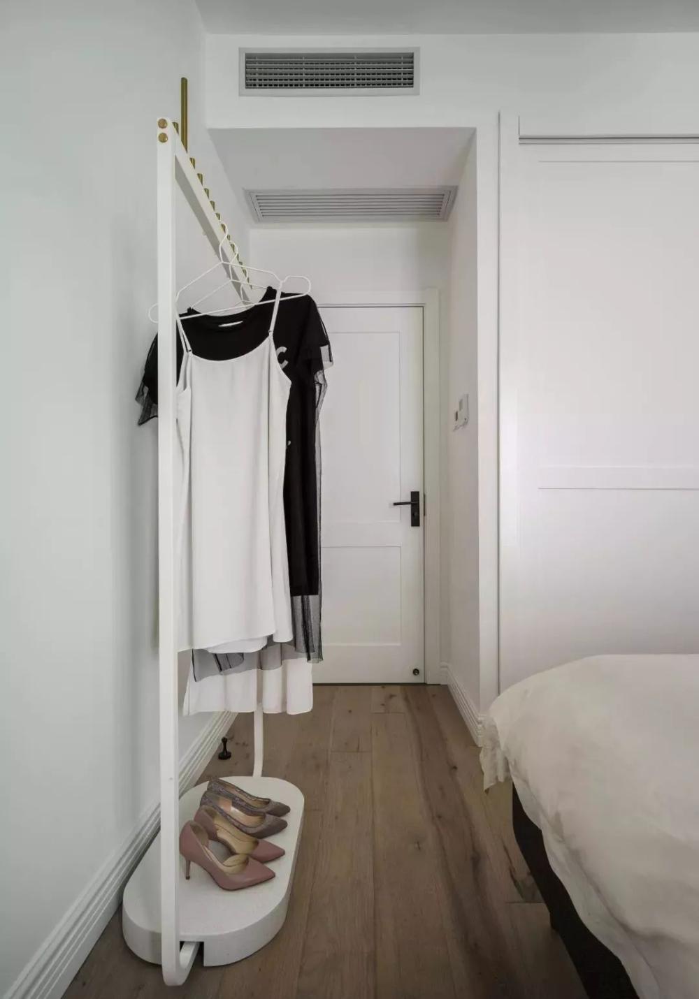 花20萬打造的85平北歐風小戶型二居室，年輕大方的小窩