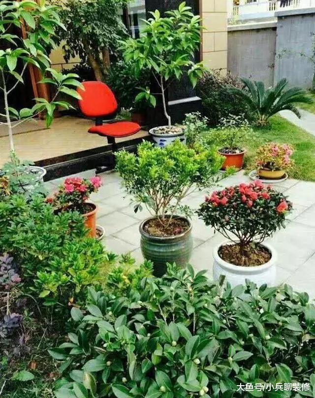 农村小伙晒96万自建房，带流水花园如千万别墅，但装修不敢恭维！