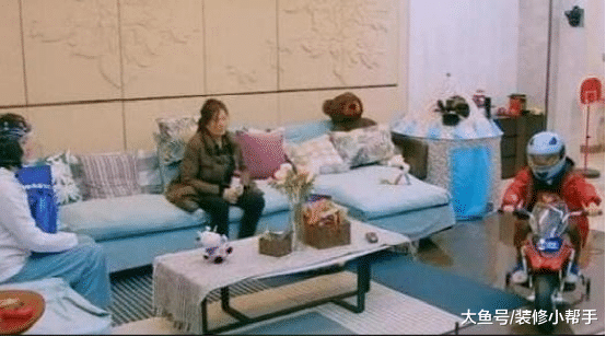 明星邓莎的豪宅设计，客厅地毯一看就觉得高档，还有独立院子