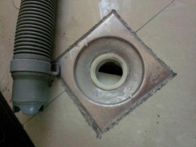 洗衣机排水管别再插进地漏了, 好多人不懂, 入住才知有多坑!