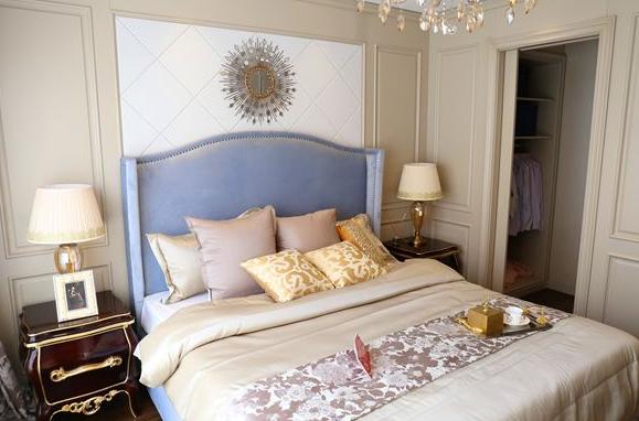 卧室选择带卫生间还是衣帽间好？装修师傅说出答案，这样选准没错