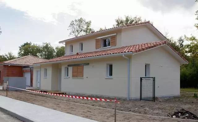 售楼小姐真情自白：卖房20大骗局，骗你没商量！