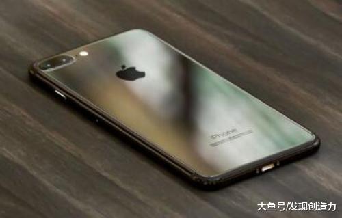 新款iPhone设计再次曝光！后置镜头不简单，网友：依然无爱